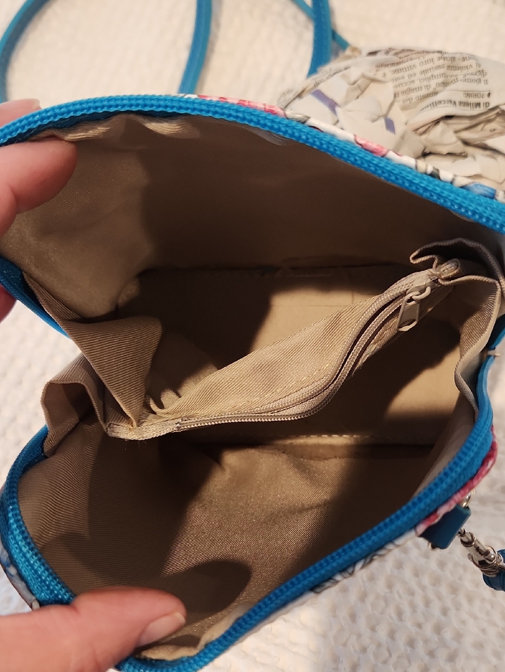 Small floral leather purse with long strap - Picture 4 of 7